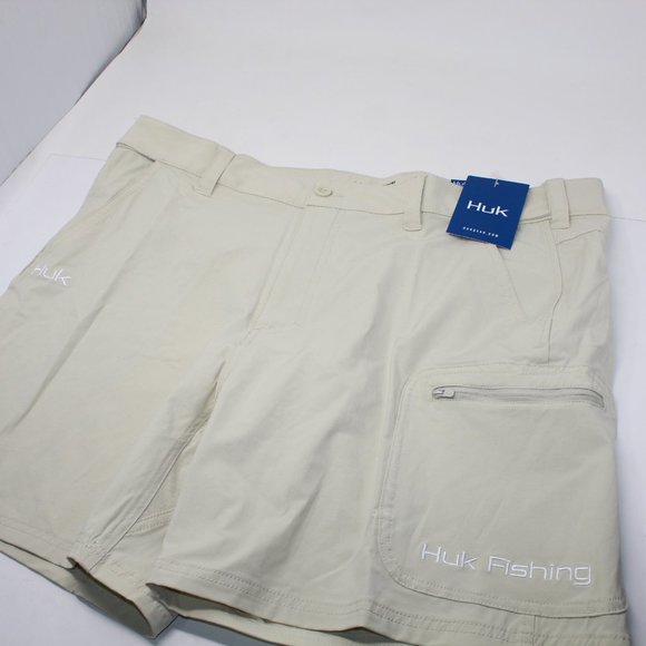 HUK Next Level Performance NWT Men's 2XL XXL Khaki Fishing Shorts w/7" inseam - Picture 2 of 9